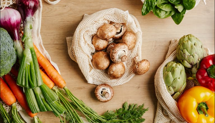 10 einfache Möglichkeiten, Ihren Körper bei der Entgiftung und Reinigung zu unterstützen